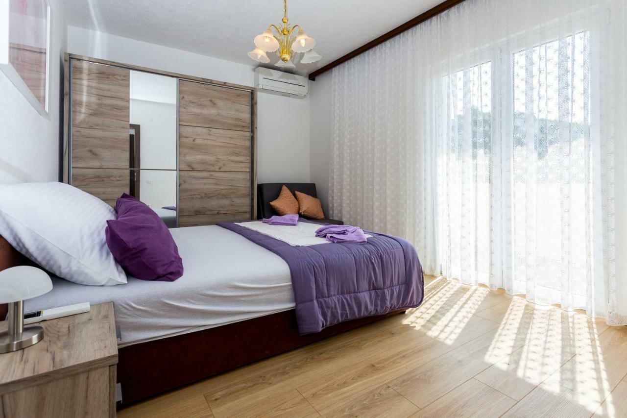 Apartments Iva Brstilo Omis Exterior photo